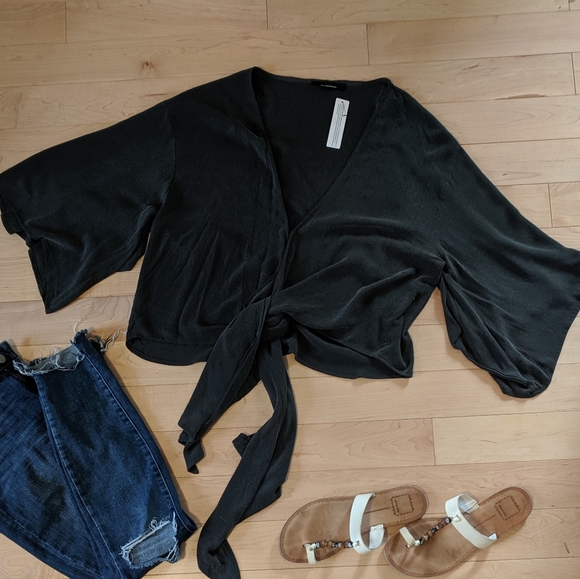 Olivaceous Tops - OLIVIACEOUS - NWT Green Blouse